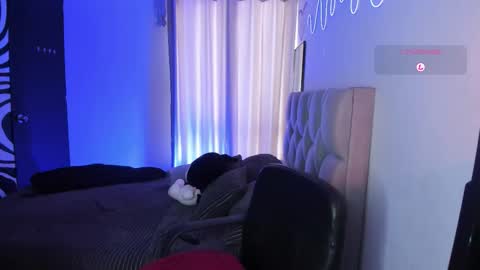 Ander uwu online show from November 2025 07:51:02 PM