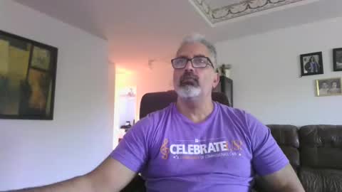 Snapshot of aladdin31673 chatting on May 2026 11:24:01 PM aladdin31673 online show from May 2026 11:24:01 PM