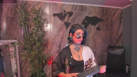 ALAHIA online show from March 2026 05:52:02 PM