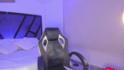 Alahia online show from November 2025 03:51:02 AM