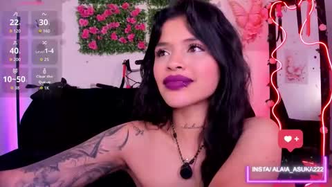 Alaia online show from November 2025 04:54:02 AM