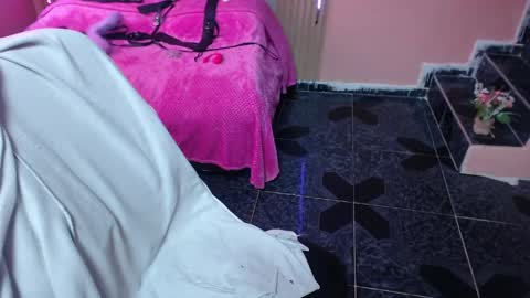 Snapshot of alaia_blue1 chatting on May 2026 01:06:01 PM alaia_blue1 online show from May 2026 01:06:01 PM