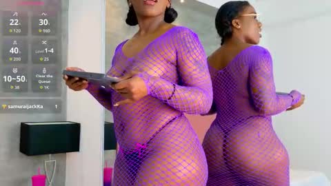 alaia_colins online show from March 2026 01:00:01 AM