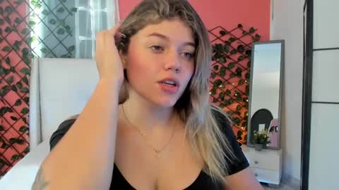 Alaia online show from April 2026 12:47:01 PM