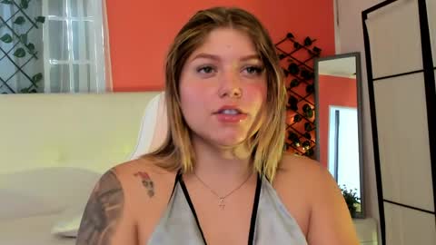 Alaia online show from April 2026 04:03:01 PM