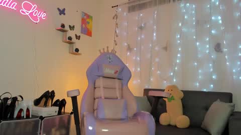 Alaia online show from January 2025 09:43:01 PM