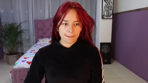 Alaia Skater online show from October 2025 10:35:02 AM