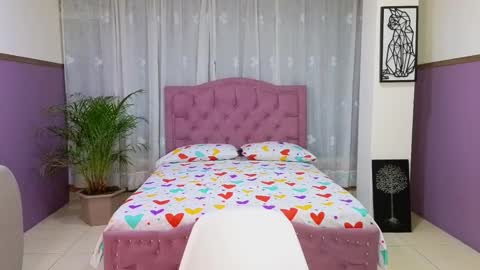 Alaia Skater online show from October 2025 10:30:01 AM