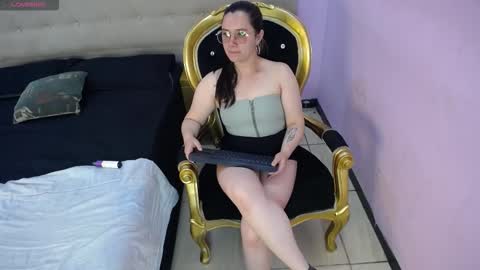 Snapshot of alaiia___ chatting on December 2025 08:04:02 PM Alaiia online show from December 2025 08:04:02 PM