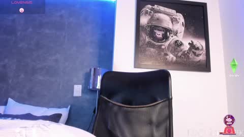 alan_morrys online show from December 2024 03:56:02 AM