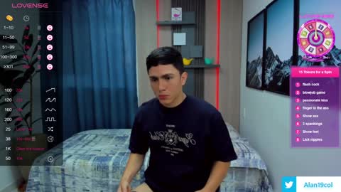 Snapshot of alan_nd_kevin chatting on January 2025 11:32:02 AM Alan Kevin can we reach 100 thumbs up please guys online show from January 2025 11:32:02 AM