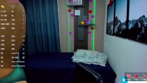 Snapshot of alan_nd_kevin chatting on February 2025 11:38:02 AM Alan Kevin can we reach 100 thumbs up please guys online show from February 2025 11:38:02 AM