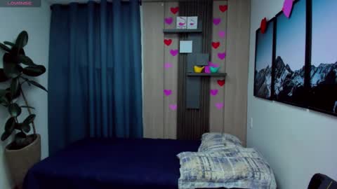 Snapshot of alan_nd_kevin chatting on February 2025 11:35:02 AM Alan Kevin can we reach 100 thumbs up please guys online show from February 2025 11:35:02 AM