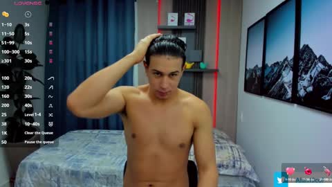 Snapshot of alan_nd_kevin chatting on March 2025 11:33:02 AM Alan Kevin can we reach 100 thumbs up please guys online show from March 2025 11:33:02 AM