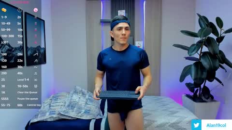 Snapshot of alan_nd_kevin chatting on November 2025 07:04:02 PM Alan Kevin can we reach 100 thumbs up please guys online show from November 2025 07:04:02 PM