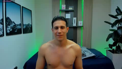 Alan  Kevin can we reach 100 thumbs up please guys  online show from March 2026 07:08:02 PM