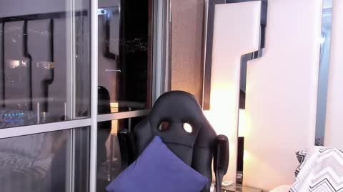 Snapshot of alan_vidal chatting on December 2024 11:39:01 PM Alan Vidal online show from December 2024 11:39:01 PM