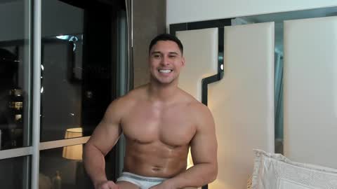 Snapshot of alan_vidal chatting on February 2025 01:56:01 AM Alan Vidal online show from February 2025 01:56:01 AM