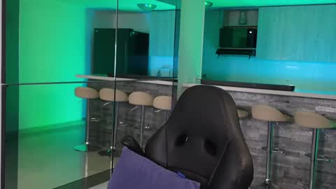 Snapshot of alan_vidal chatting on September 2025 12:59:02 AM Alan Vidal online show from September 2025 12:59:02 AM