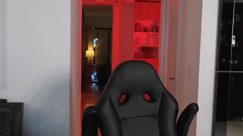 Snapshot of alan_vidal chatting on October 2025 01:50:02 AM Alan Vidal online show from October 2025 01:50:02 AM