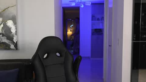 Snapshot of alan_vidal chatting on November 2025 03:34:01 AM Alan Vidal online show from November 2025 03:34:01 AM