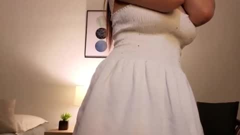 alana__29 online show from November 2025 08:41:02 PM