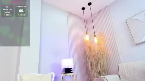 Snapshot of alana__rossetti chatting on January 2026 12:09:02 PM Alana online show from January 2026 12:09:02 PM