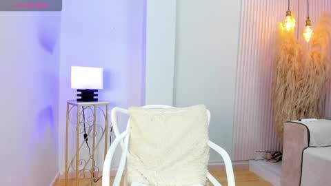 Snapshot of alana__rossetti chatting on February 2026 12:14:01 PM Alana online show from February 2026 12:14:01 PM