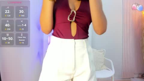 Snapshot of alana__rossetti chatting on April 2026 12:14:02 PM Alana online show from April 2026 12:14:02 PM