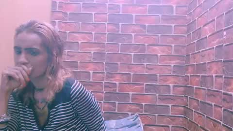 alana_del_ray online show from April 2026 05:25:02 PM