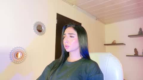 Maeve  online show from December 2025 11:28:02 AM