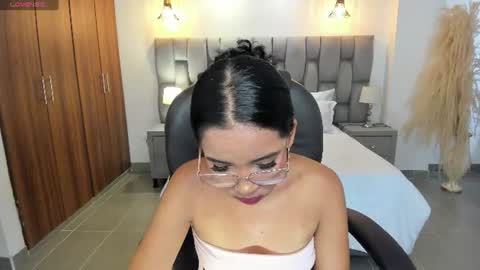 alana  online show from July 2026 07:05:02 PM