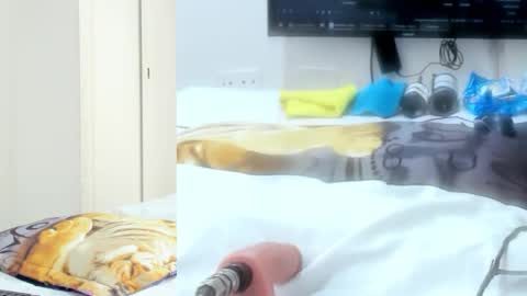 Alana online show from November 2025 07:08:02 PM