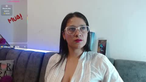 Snapshot of alana_steel_1 chatting on April 2026 07:37:01 PM Alana online show from April 2026 07:37:01 PM