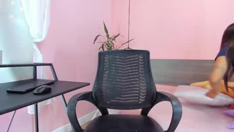 Snapshot of alana_suares chatting on September 2025 08:30:01 PM Alana online show from September 2025 08:30:01 PM