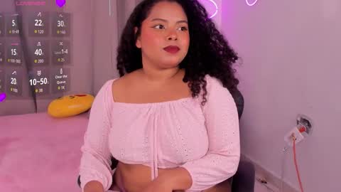 Snapshot of alanaa_gomezz chatting on November 2025 03:35:01 PM Alana Gmez online show from November 2025 03:35:01 PM