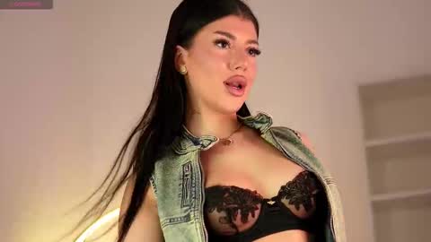 AlanaBaabe online show from March 2026 06:19:02 AM