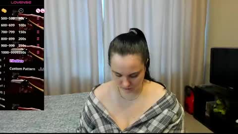 Julia online show from May 2026 01:52:01 PM