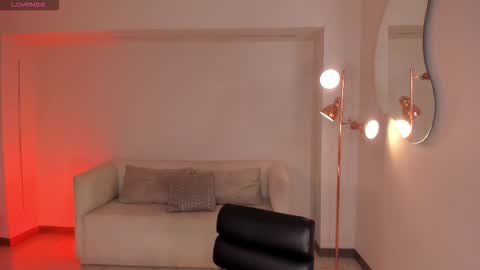 Snapshot of alanacraft chatting on October 2025 12:27:01 PM Alana online show from October 2025 12:27:01 PM