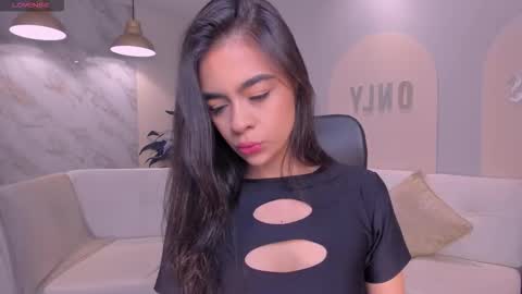 Snapshot of alanacraft chatting on October 2025 12:09:01 PM Alana online show from October 2025 12:09:01 PM