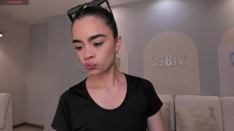 Snapshot of alanacraft chatting on November 2025 12:40:02 PM Alana online show from November 2025 12:40:02 PM