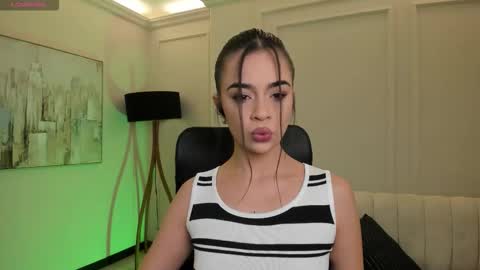 Snapshot of alanacraft chatting on November 2025 11:51:02 AM Alana online show from November 2025 11:51:02 AM