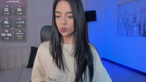 Snapshot of alanacraft chatting on November 2025 12:05:02 PM Alana online show from November 2025 12:05:02 PM