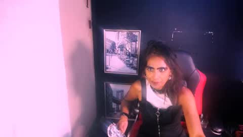 Snapshot of alanadelray chatting on November 2025 07:51:02 AM alanadelray online show from November 2025 07:51:02 AM