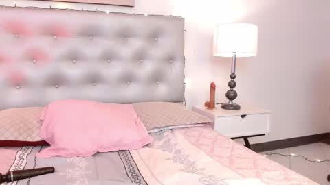 alana online show from November 2025 03:43:02 AM