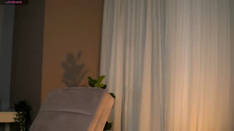 AlanaReign online show from June 2026 09:03:02 AM