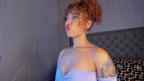 Snapshot of alanaxbrown chatting on March 2026 11:54:01 AM Tell me Alana online show from March 2026 11:54:01 AM