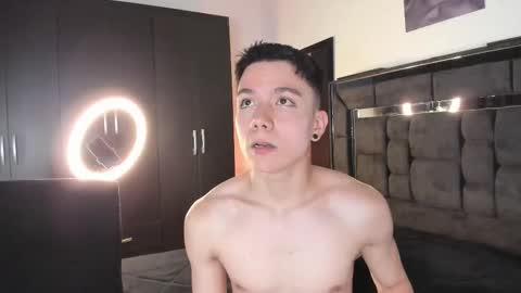 Snapshot of alanblack1 chatting on November 2025 01:39:01 AM alanblack1 online show from November 2025 01:39:01 AM