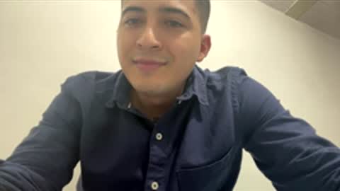 alanj998 online show from December 2025 04:18:02 AM