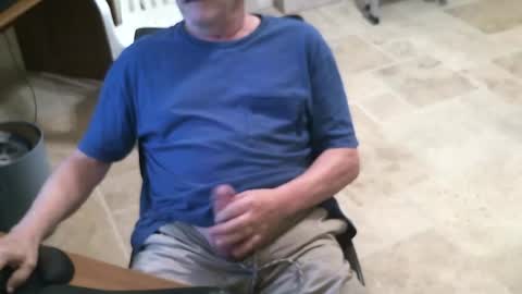 Snapshot of alanlee10allen chatting on June 2026 02:08:02 PM Alanlee10allen online show from June 2026 02:08:02 PM